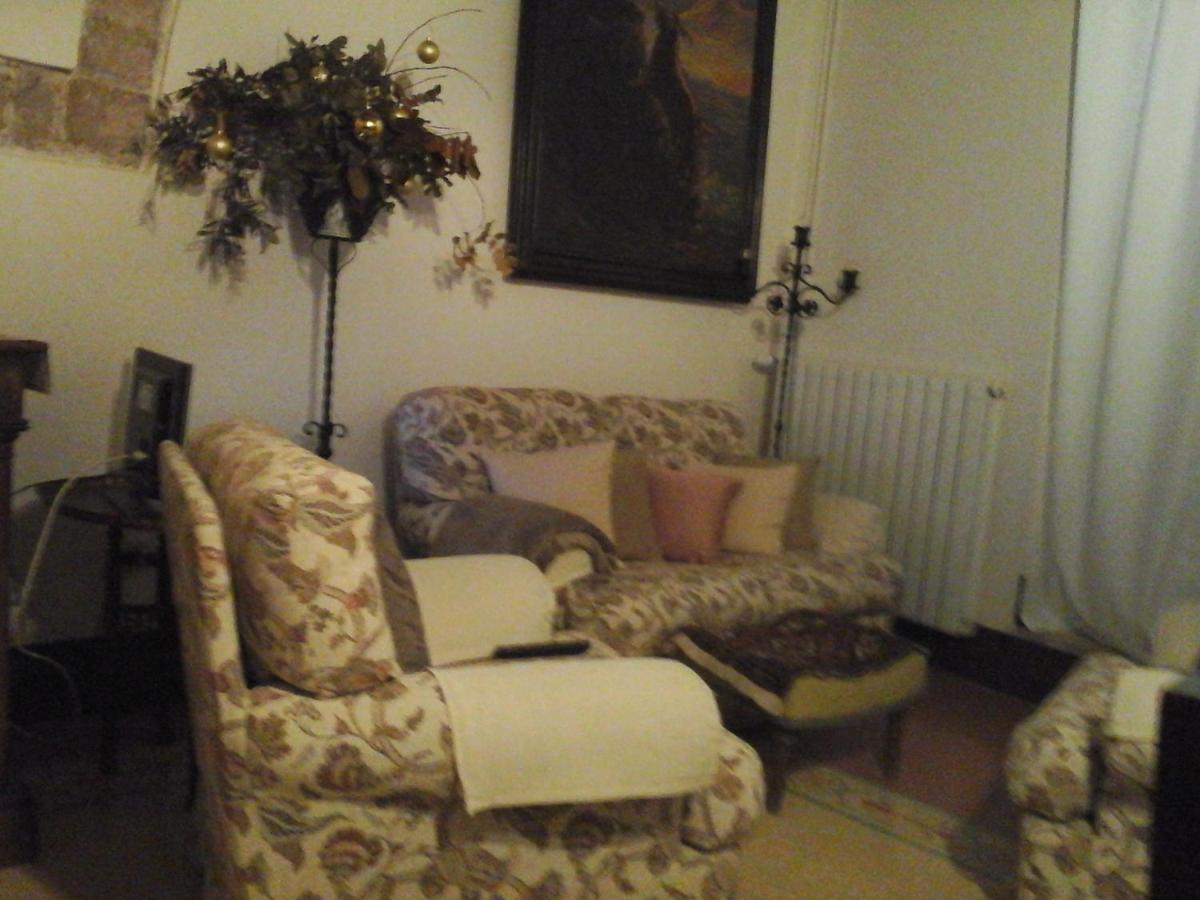 Casa Ciri Bed & Breakfast Foligno Eksteriør billede